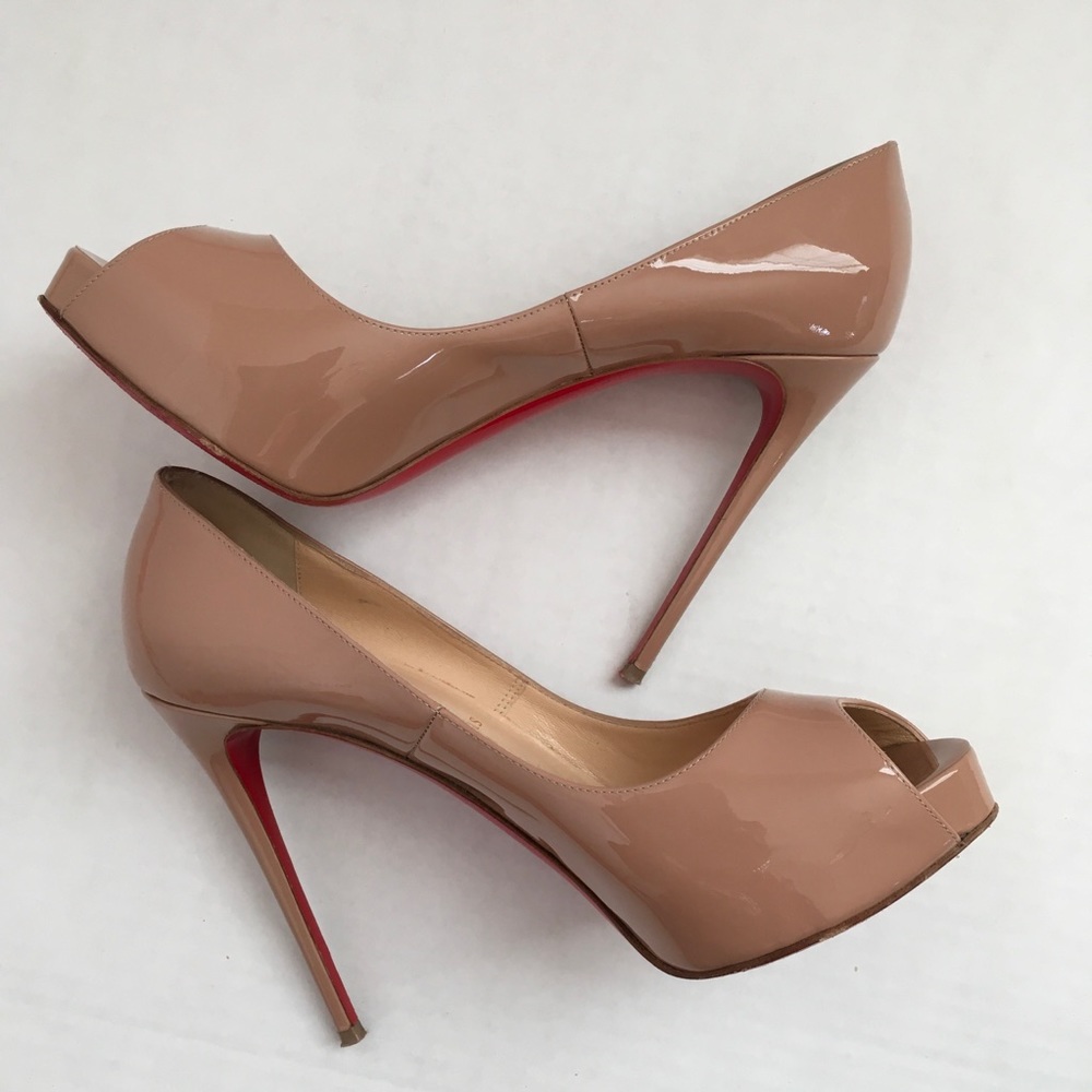 SOLD!!Christian Louboutin Very Prive - Picture 5 of 8